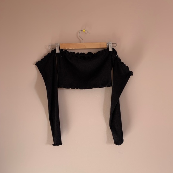 Black off shoulder super crop top, long sleeves, xs - Picture 1 of 3
